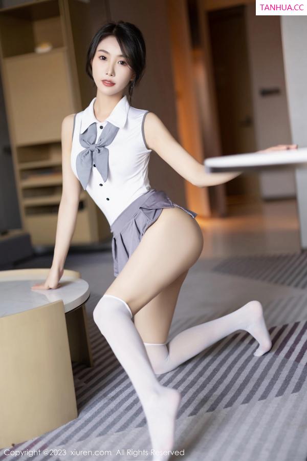   [XiuRen]高清写真图 2023.07.10 No.7053 苏苏阿 美腿丝袜第54张图片